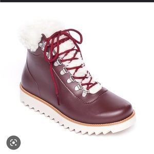 Bernardo Rubber Rain Boots